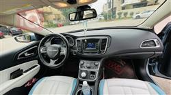 Chrysler 200